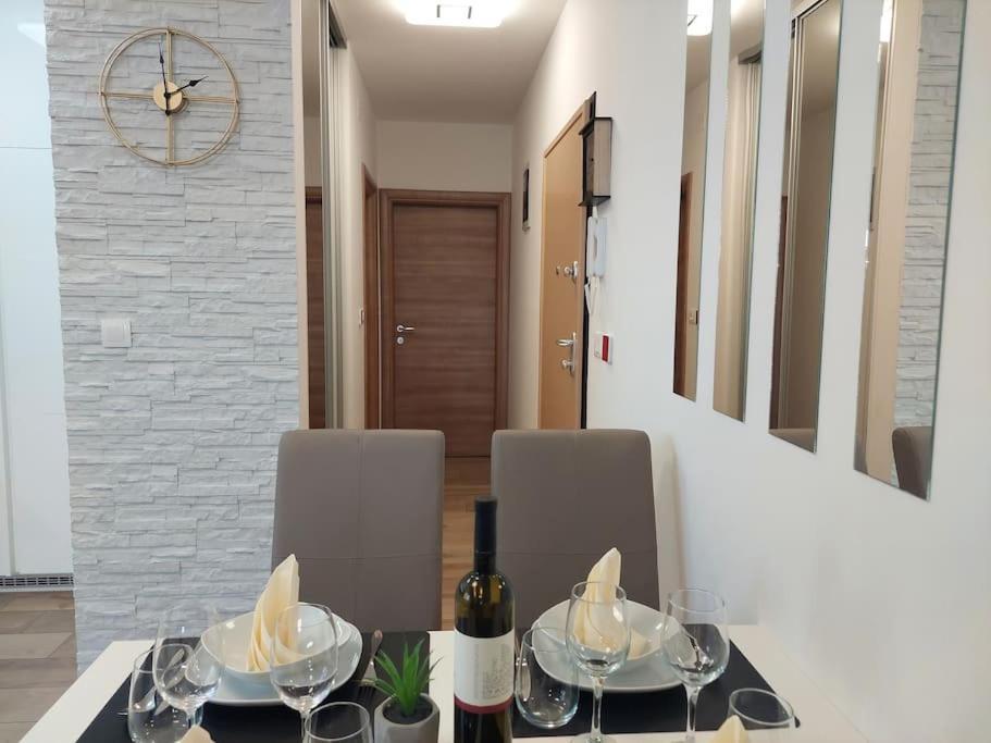 Valux Apartman Pula Exterior photo